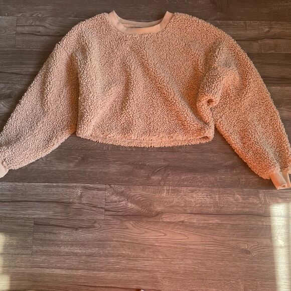 2/$30 Wild Fable Teddy Bear Crew Neck Sweatshirt - Picture 4 of 9